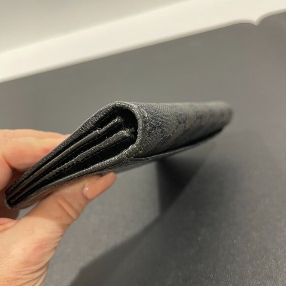 Gucci. Women's Black Guccisima Canvas/Leather Long Wallet. (JB1023) - Picture 6 of 12